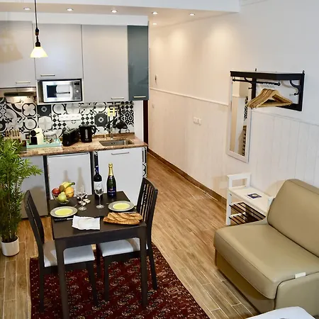 Apartment Services *