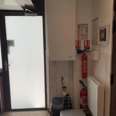 Apartment Services *